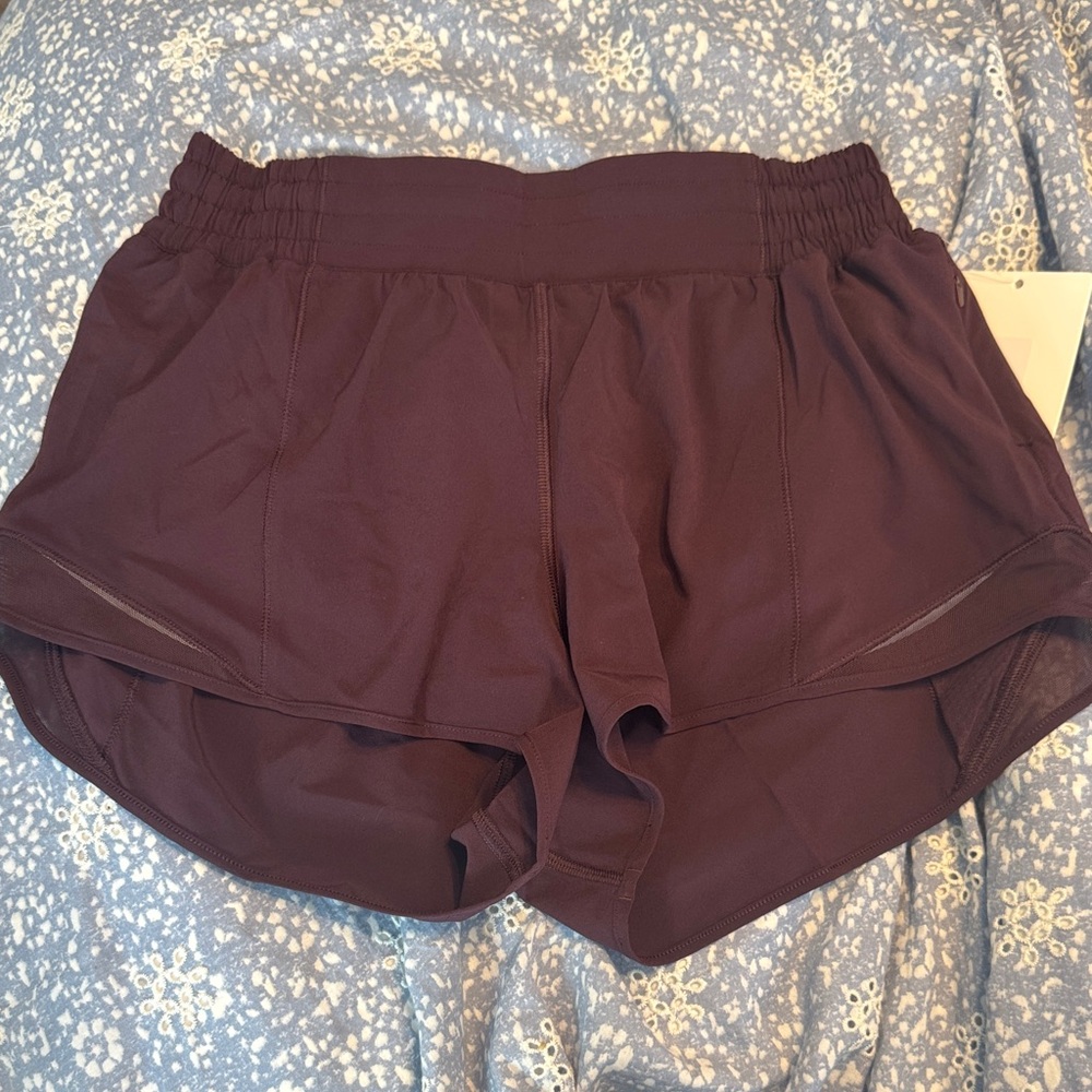 Lululemon Hotty Hot HR 2.5” short lined - Goodnight plum